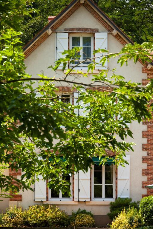 Le Troncais Hotel Saint-Bonnet-Troncais Exterior photo