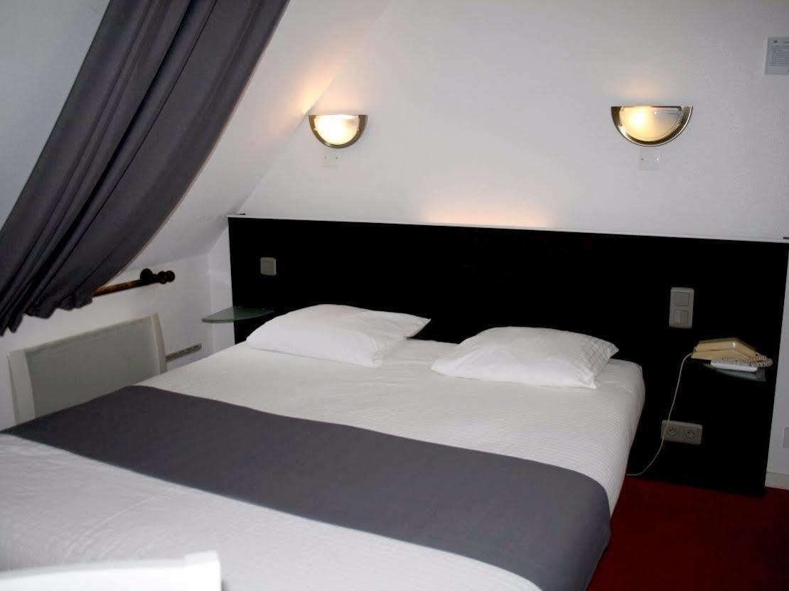 Le Troncais Hotel Saint-Bonnet-Troncais Exterior photo