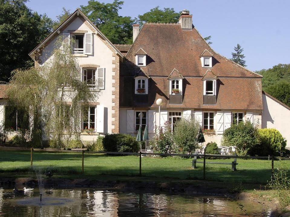 Le Troncais Hotel Saint-Bonnet-Troncais Exterior photo